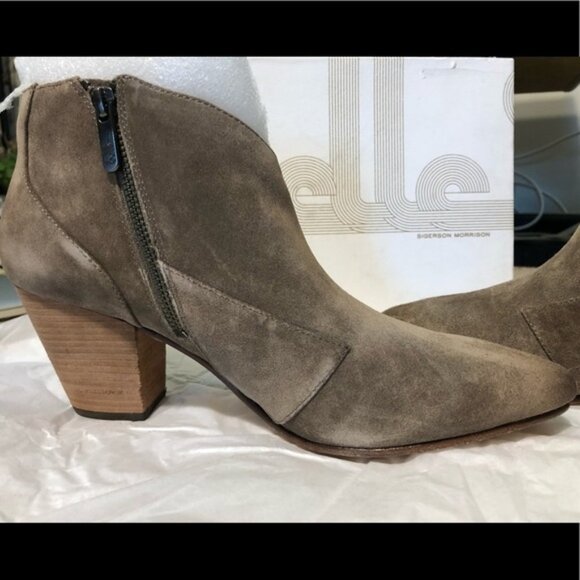 🔥 FIRE SALE CLOSET CLOSING🔥 Belle by Sigerson Morrison Yoko Bootie Suede 10.5 - Picture 1 of 6